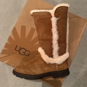 UGG Katia Waterproof Tall Boot - Size 6